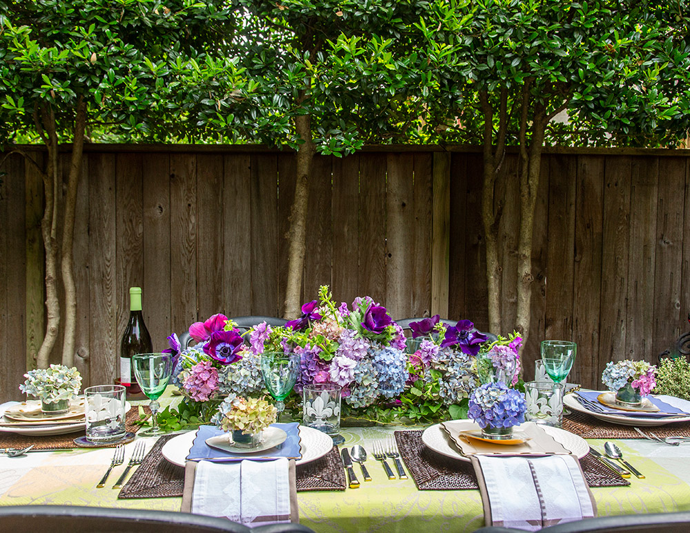 Outdoor entertaining tablescape designing by A. Houck Designs